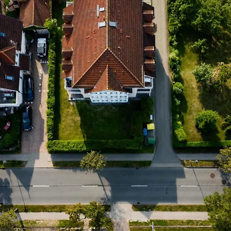Haus Bernstein 14 *